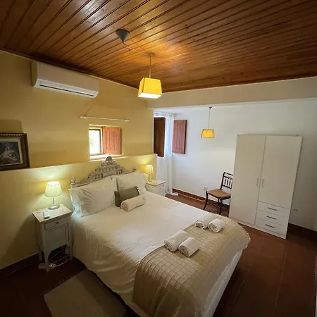 Casal Do Varatojo Tatil Evi
