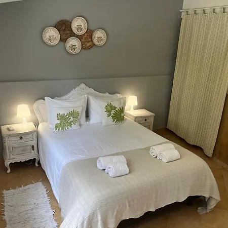 Hébergement de vacances Casal Do Varatojo *