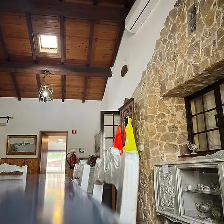 Casal Do Varatojo Vakantiehuis *